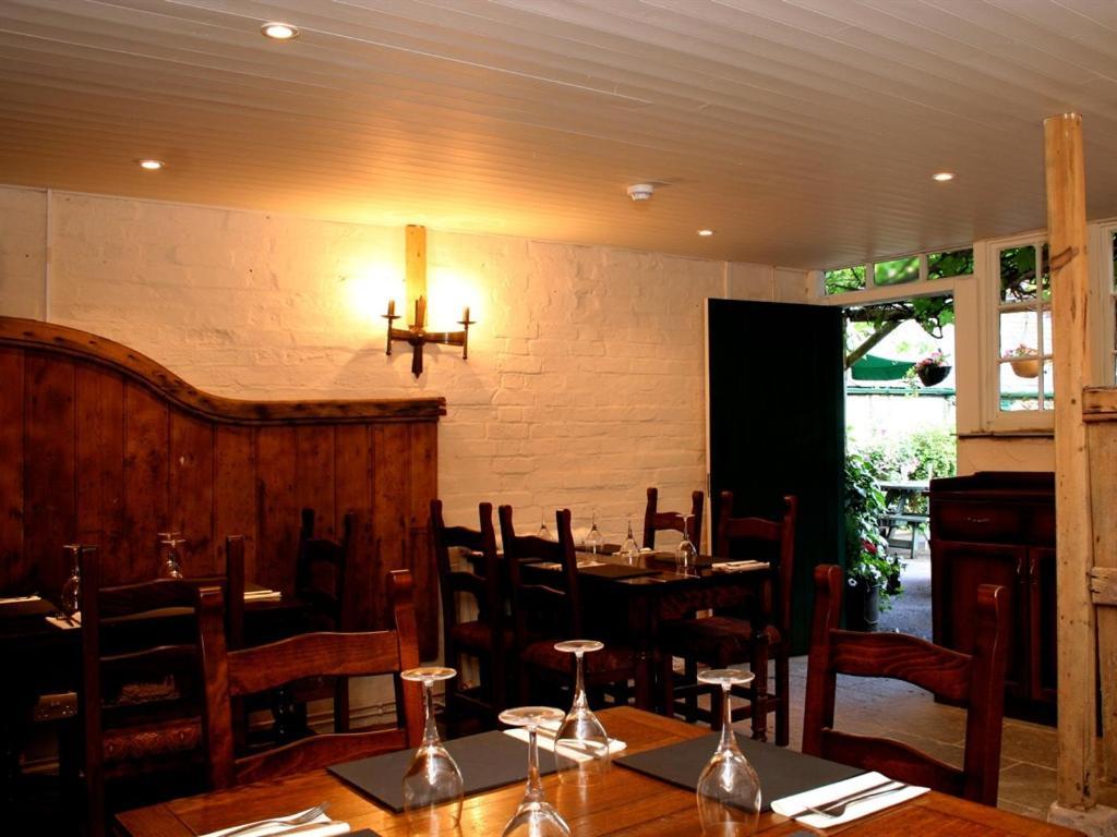 The Lamb Inn 马尔堡 外观 照片